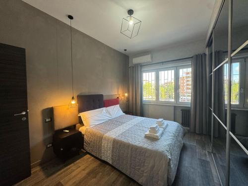 Relax & Explore Stylish Apartment in Rome