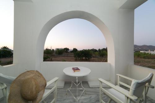 Seaside stays and tours in Naxos, Greece