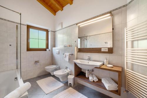 Koupelna v ubytování Bergbauernhof Zeppenhof