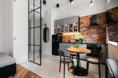 Native Apartments Długa 24I3