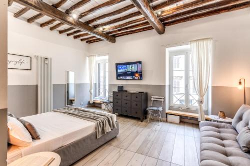 Costaguti 36 Apartment