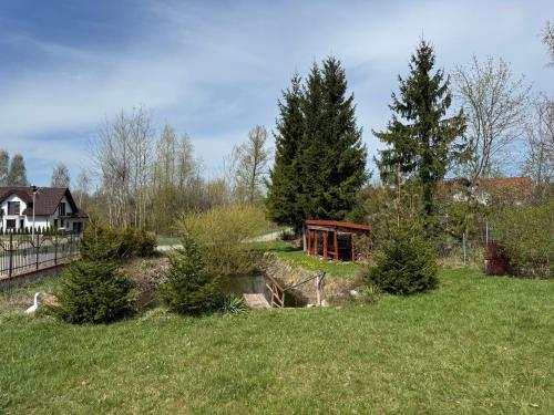 Κήπος έξω από το Kalinowski domek z ogrodem Mazury