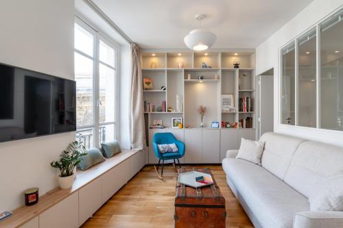 Cozy Faubourg St Martin retreat