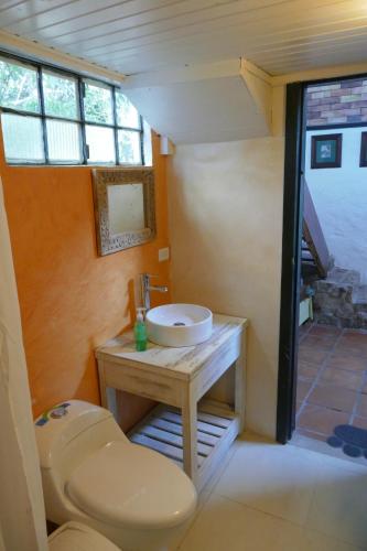 Koupelna v ubytování Hostal Finca La Violeta