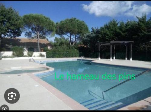 Petite maison à la campagne