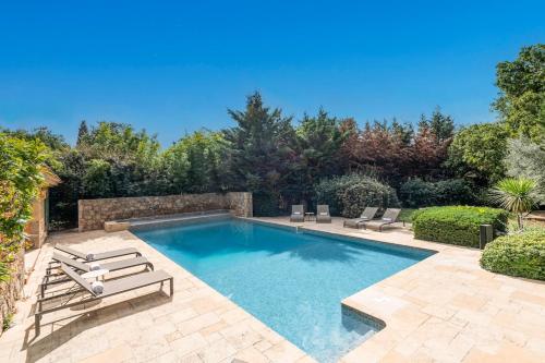 Πισίνα στο ή κοντά στο Luxury Villa near Fayence