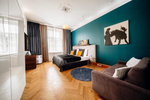 Heritage Haven Charming 3BR City Center