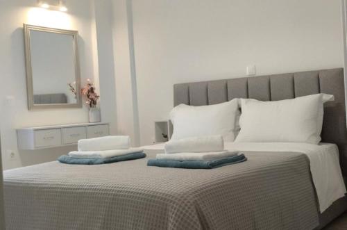 Sea-Cret Beachfront Apartment