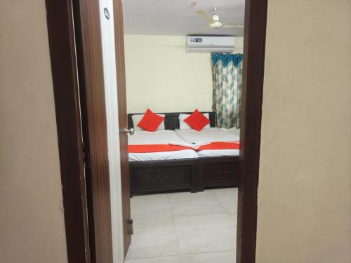 Ramnivas Accommodationsにあるベッド