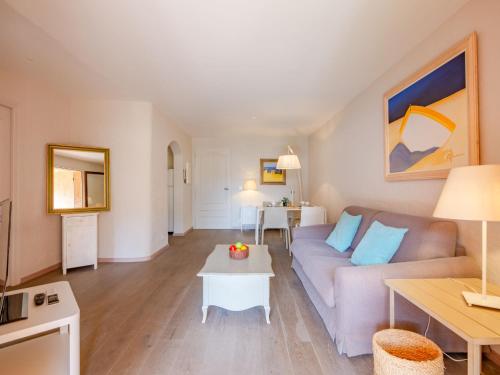 Apartment Clos Etienne by Interhome