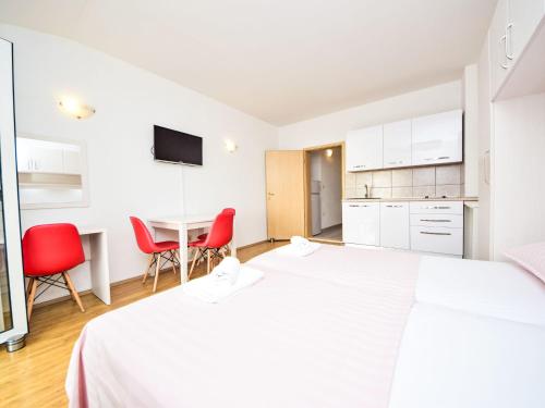 Apartment Mira-1 by Interhome