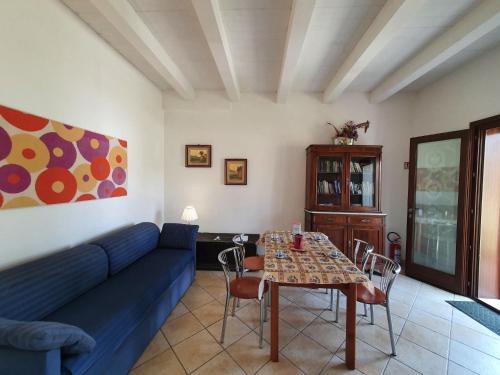 Posedenie v ubytovaní Apartment La Rosa-2 by Interhome