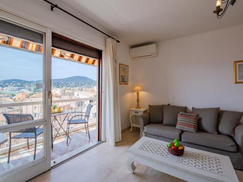 Apartment Les Pins Dorés-2 by Interhome