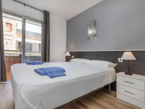 Apartment Cosy Lloret by Interhome