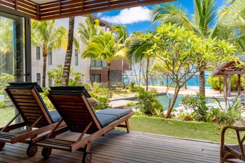 Beachfront chic retreat