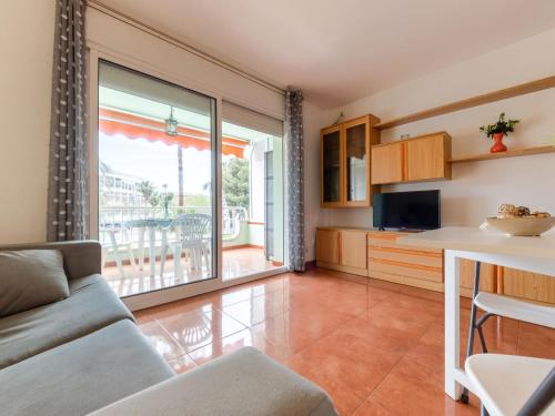 Apartment Mercuri by Interhome