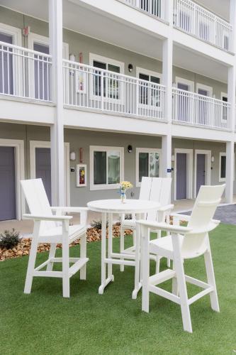 Balkón nebo terasa v ubytování stayAPT Suites Suffolk-Chesapeake