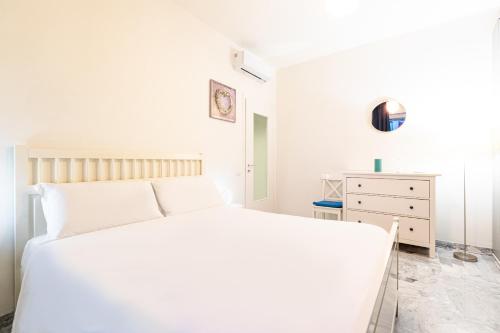 Piazza Gramsci Amazing Apartment with Balcony - Top Collection