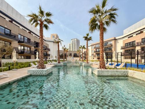 Serene 2BRplus1 Haven in Oakley JVC - 5star Amenities