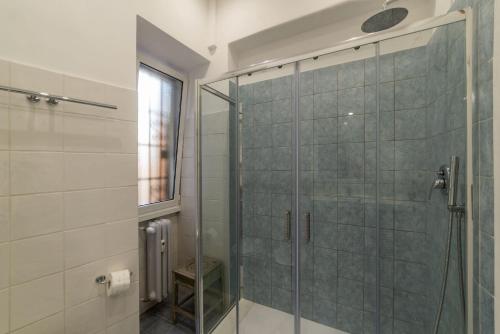 GuestHost - Bright Apartment X4 along the Tevere!