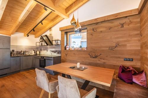 Kuchyň nebo kuchyňský kout v ubytování Chalet´s Alpenjuwel