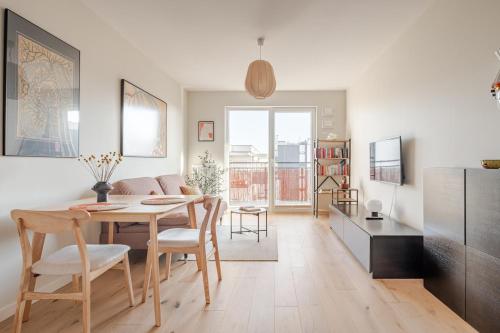Cosy home with a comfy work space - BOOK IT WARSAW