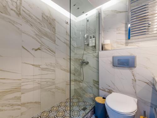 Φωτογραφία από το άλμπουμ του Alpha Luxury Suites στο Πευκοχώρι