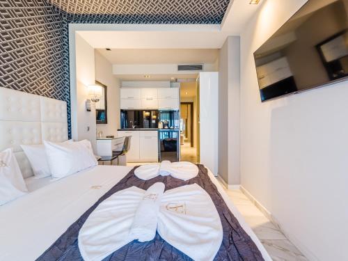 Φωτογραφία από το άλμπουμ του Alpha Luxury Suites στο Πευκοχώρι