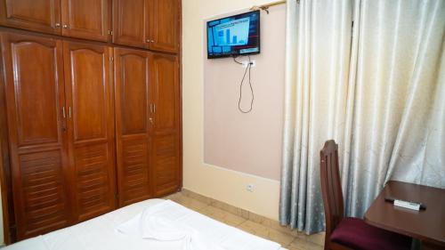 TV/Unterhaltungsangebot in der Unterkunft Hotel Residence Madadjeu