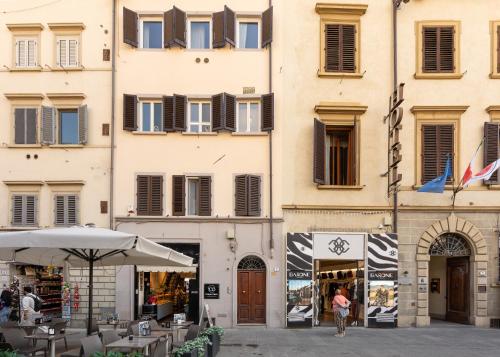 Via Avelli, 4 - Florence Charming Apartments - Attico al 5to piano senza ascensore vicino Stazione Con terrazza con Vista Santa Maria Novella