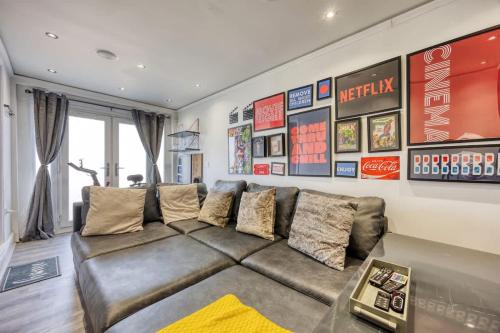 Χώρος καθιστικού στο 4 Bed Detached House