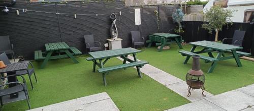Galería fotográfica de THE NEW Accommodation FREE complementary breakfast en Tibshelf