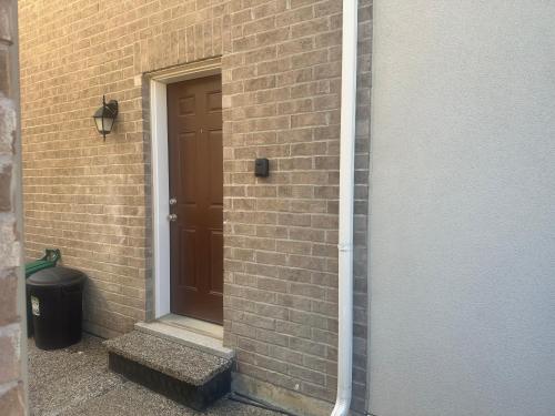 Imagen de la galería de Beautiful 2-bedroom basement apartment in center of Milton, en Milton