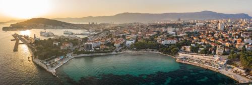Luxury Apartment Bellux Stay for 5, Split Old Town and Bacvice Sandy Beach