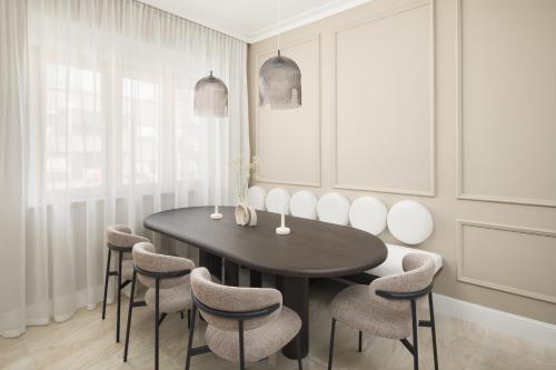 Luxury Apartment Bellux Stay for 5, Split Old Town and Bacvice Sandy Beach
