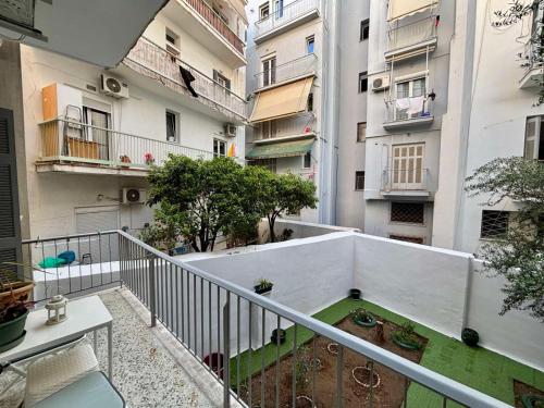 Casa Philoxenia, Acropolis District