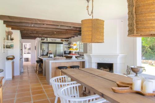 JAMES SMB10 - Stunning luxury finca on a private domaine at Villa Padierna Golf Club Golf Club