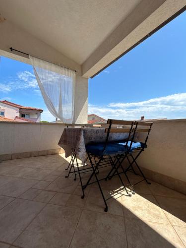 Μπαλκόνι ή βεράντα στο Apartments Aurora in Valbandon