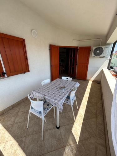 Apartments Aurora in Valbandon