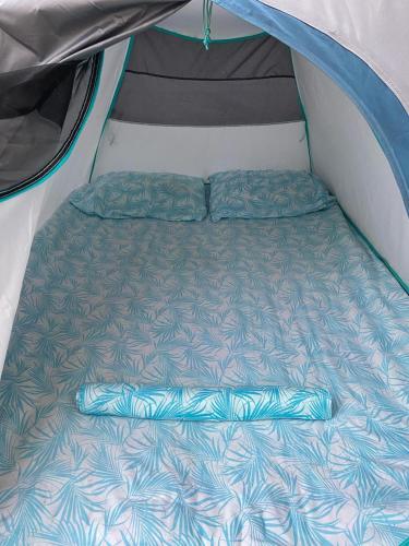 Ein Bett oder Betten in einem Zimmer der Unterkunft Bajo Las Estrellas Eco Glamping