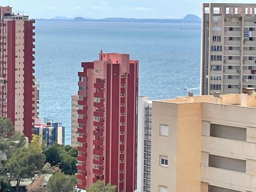 apartamento con vistas y bien ubicado renovado