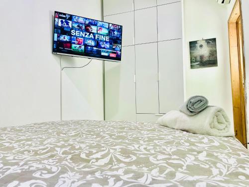 Tiny Apartment 8