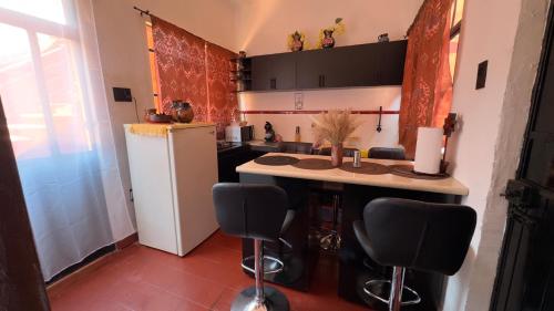 Kuchyň nebo kuchyňský kout v ubytování TITOS HOME 2 suite