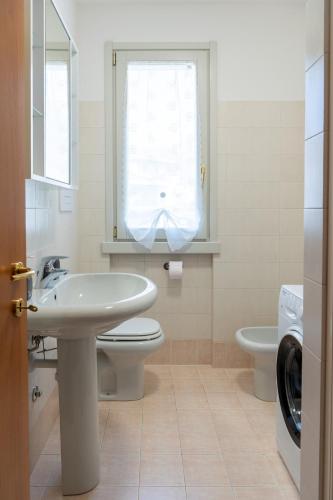 Bilik mandi di Como Suite Love Escape near QC Terme