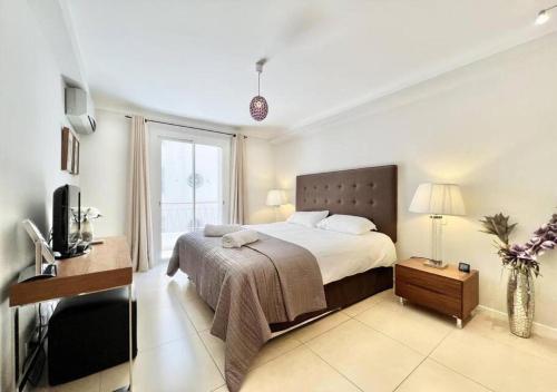 Appartement de deux chambres à coucher près de la Croisette à Cannes