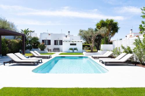 Πισίνα στο ή κοντά στο Villa Elicriso
