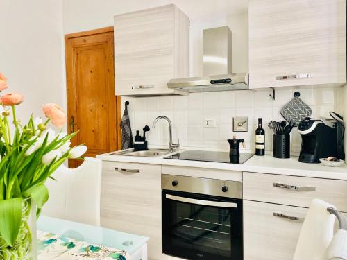 Tiny Apartment 8