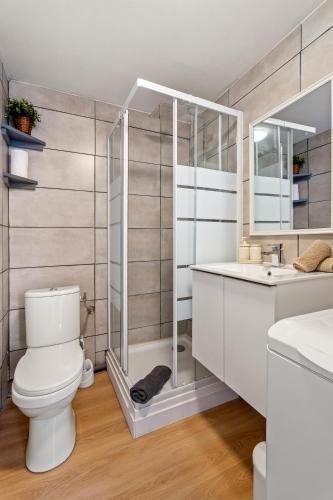 Nice Renting - CLEMENCEAU - Riviera Cocoon Calm Elegance Design photo 9