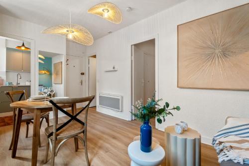 Nice Renting - CLEMENCEAU - Riviera Cocoon Calm Elegance Design photo 5