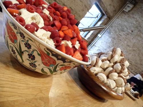 Food at or somewhere near the bed & breakfast 